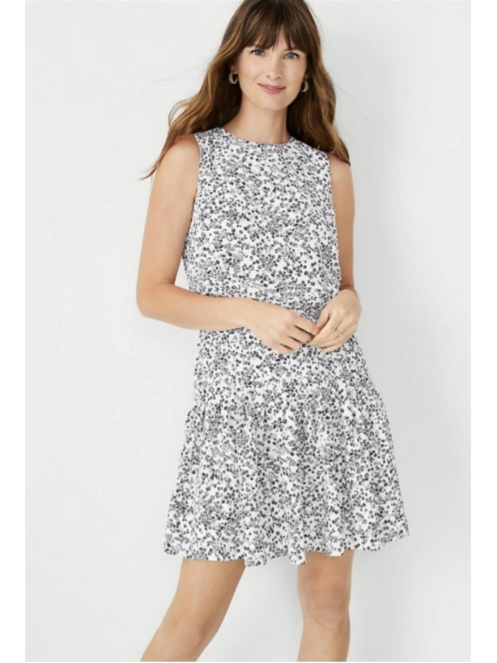 Club Monaco Silk Mini Dress Size 4 Pockets White Black Print Flare Sleeveless
